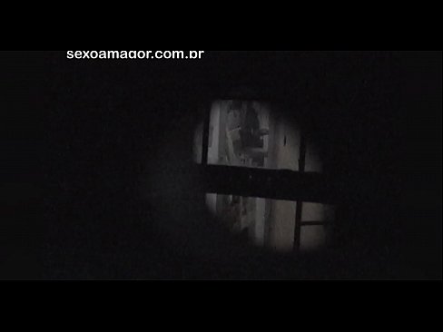 ❤️ Blondie dirakam video secara rahsia oleh intip kawasan kejiranan yang tersembunyi di sebalik batu bata kosong ❤ Lucah berkualiti di lucah ms.sexeey.ru ❌️❤